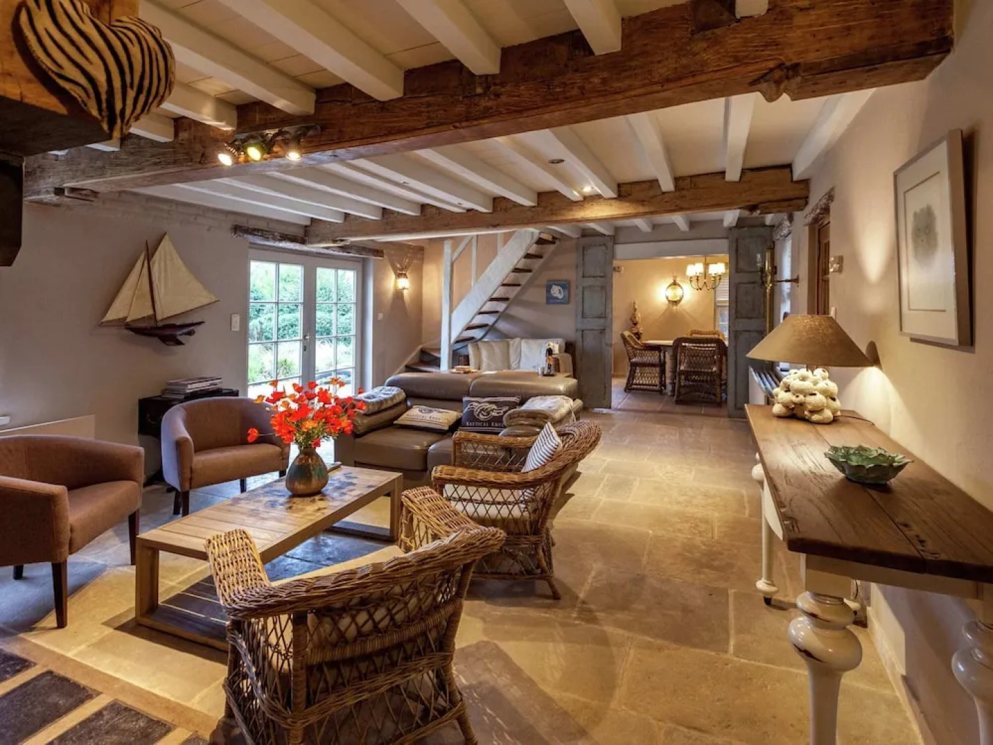 Luxurious Holiday Home With Large Garden, Sauna and not far From the Beach