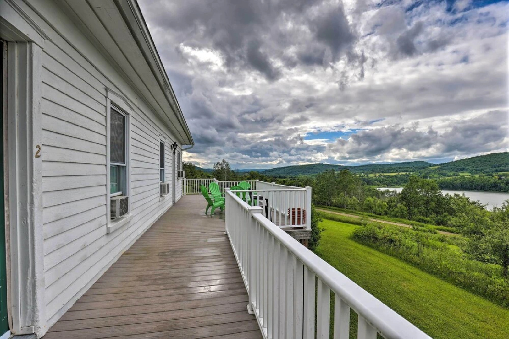 Apartment w/ Shared Deck & View of Cowanesque Lake