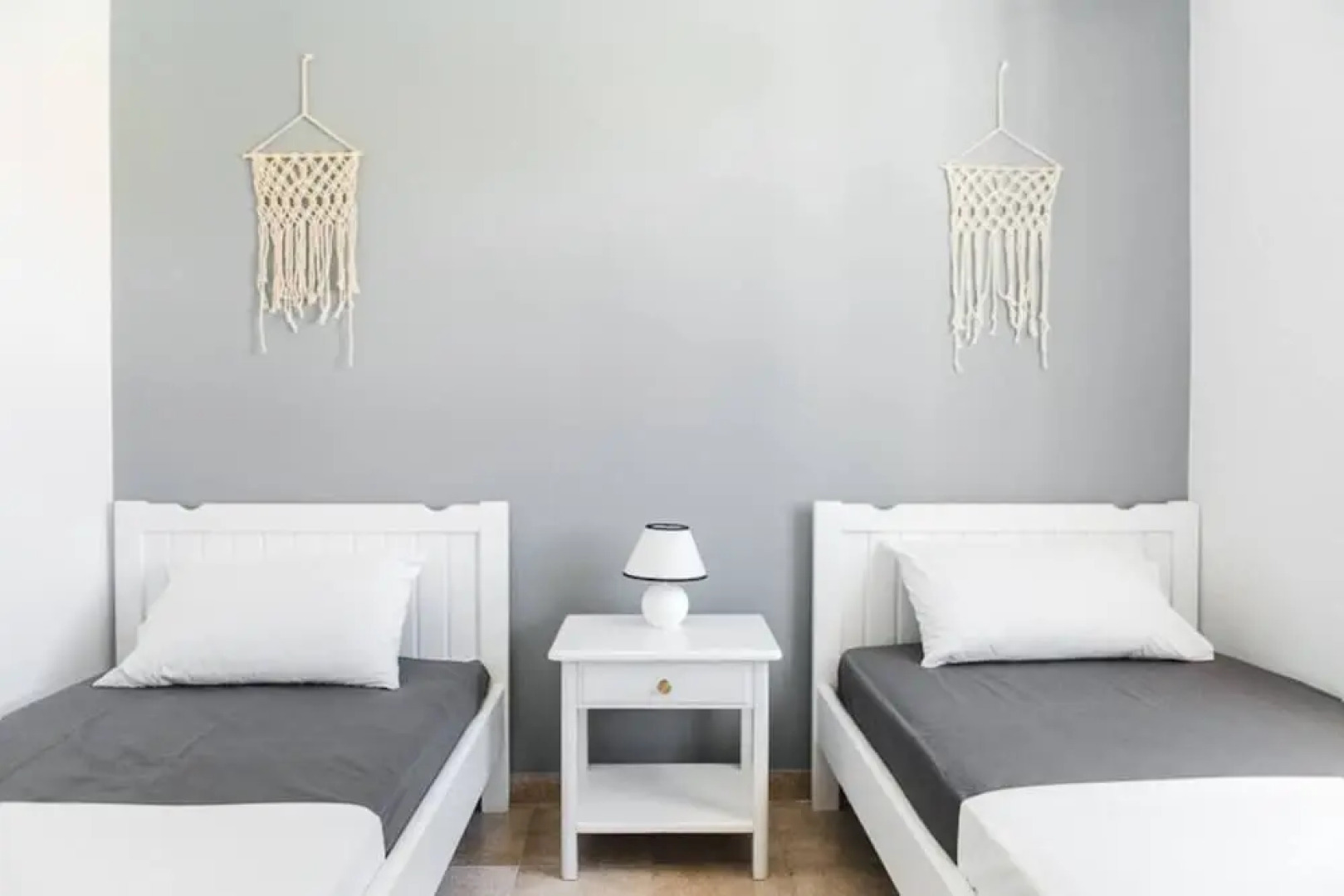 Amazing 2-bedroom Apartment Close to all Amenities