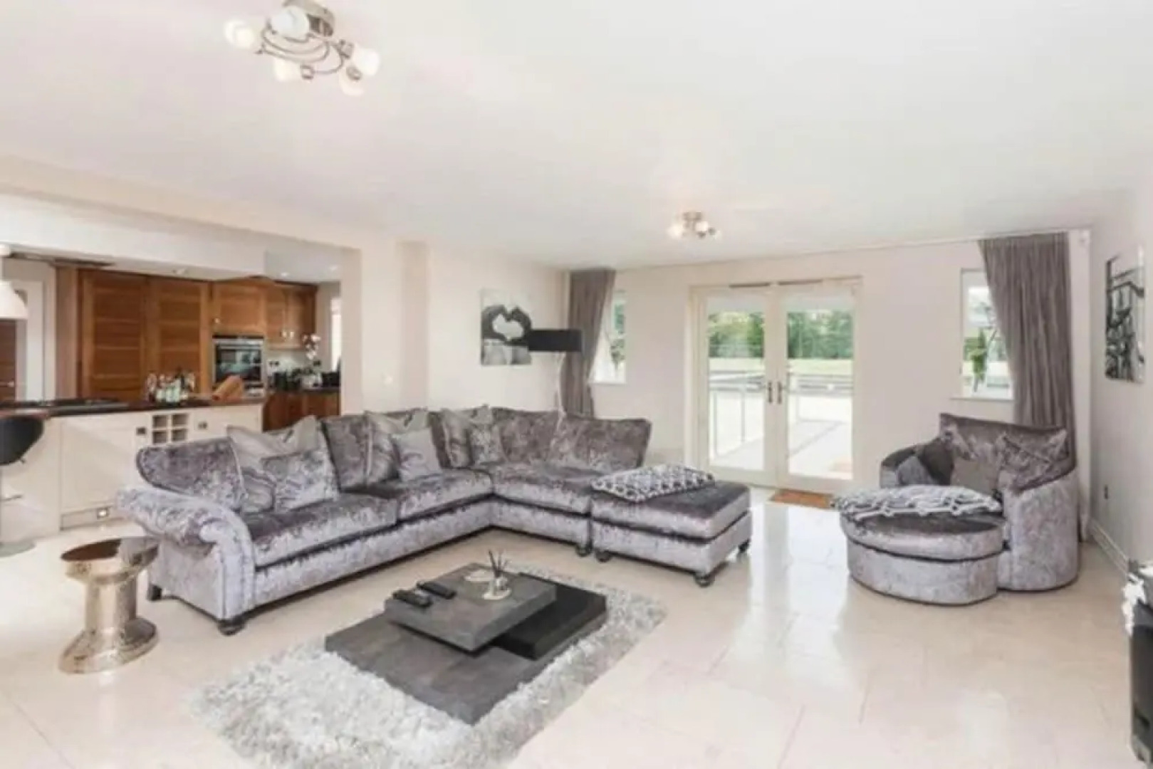 Mono Luxe Villa in Newcastle Upon Tyne