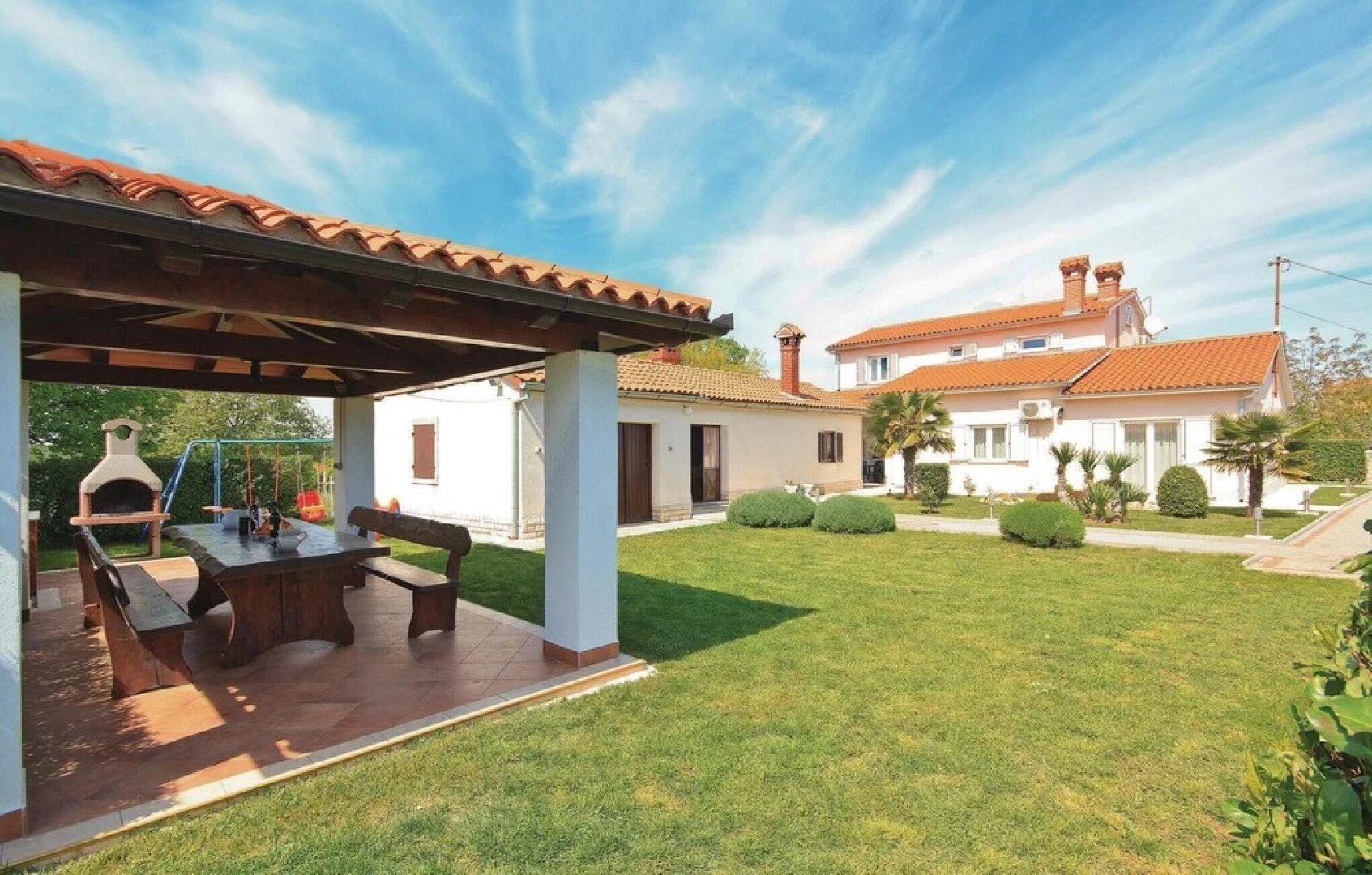 Awesome Home in Hrboki With Wifi and 3 Bedrooms