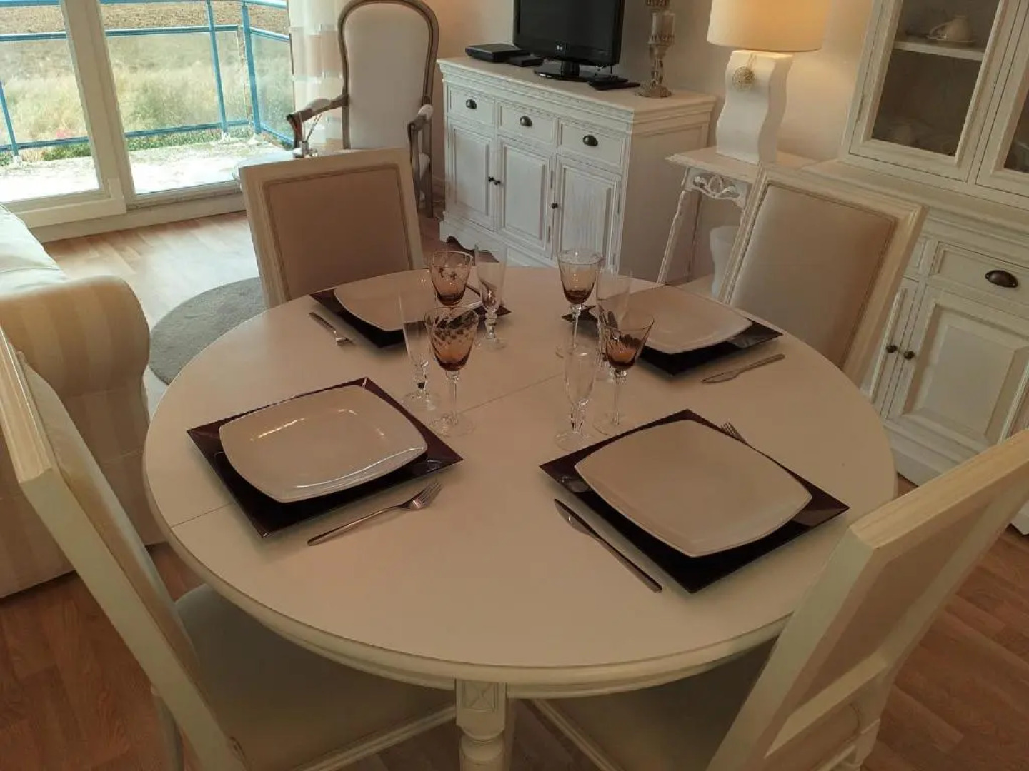 Appartement cosy, avec balcon, vue mer, 200m plage, wifi, 5 personnes, Criel sur mer