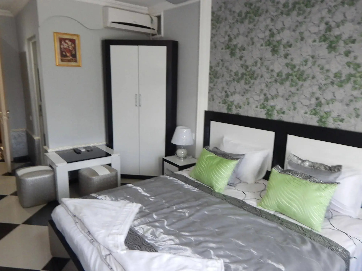 Отель Lux Palace