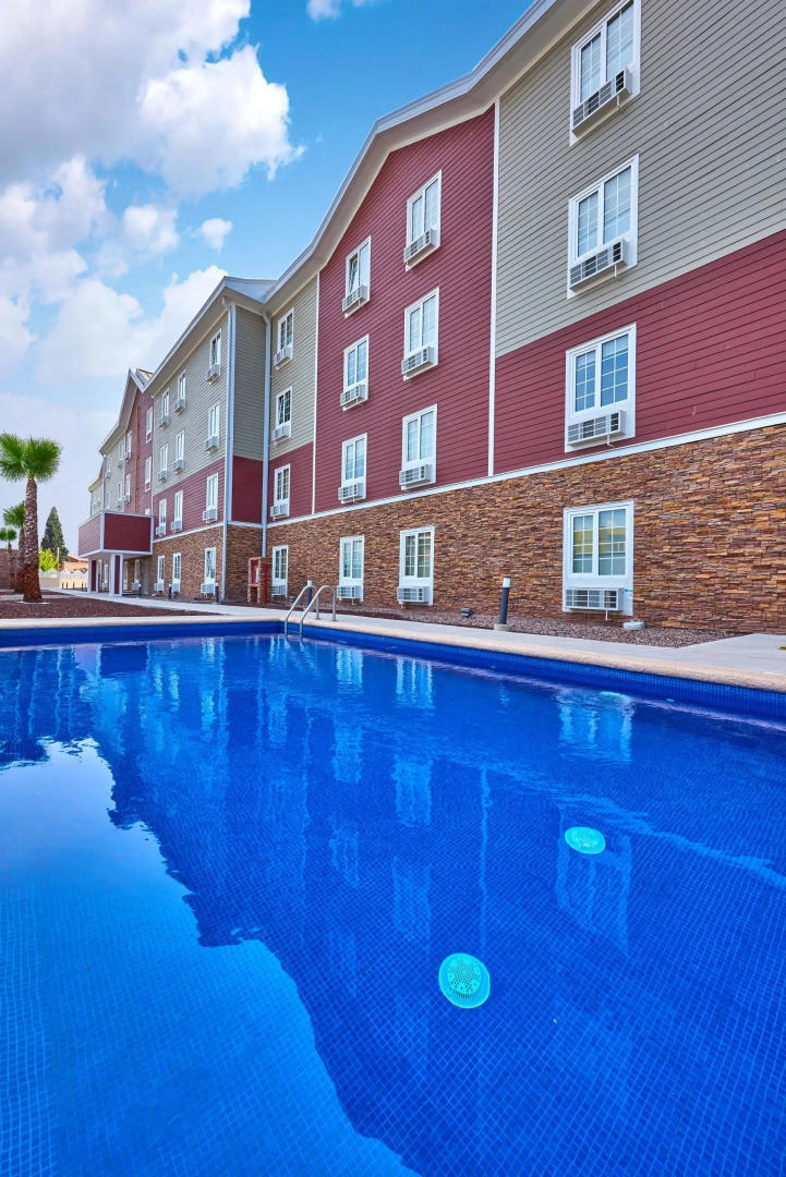 Extended Suites Celaya Galerías