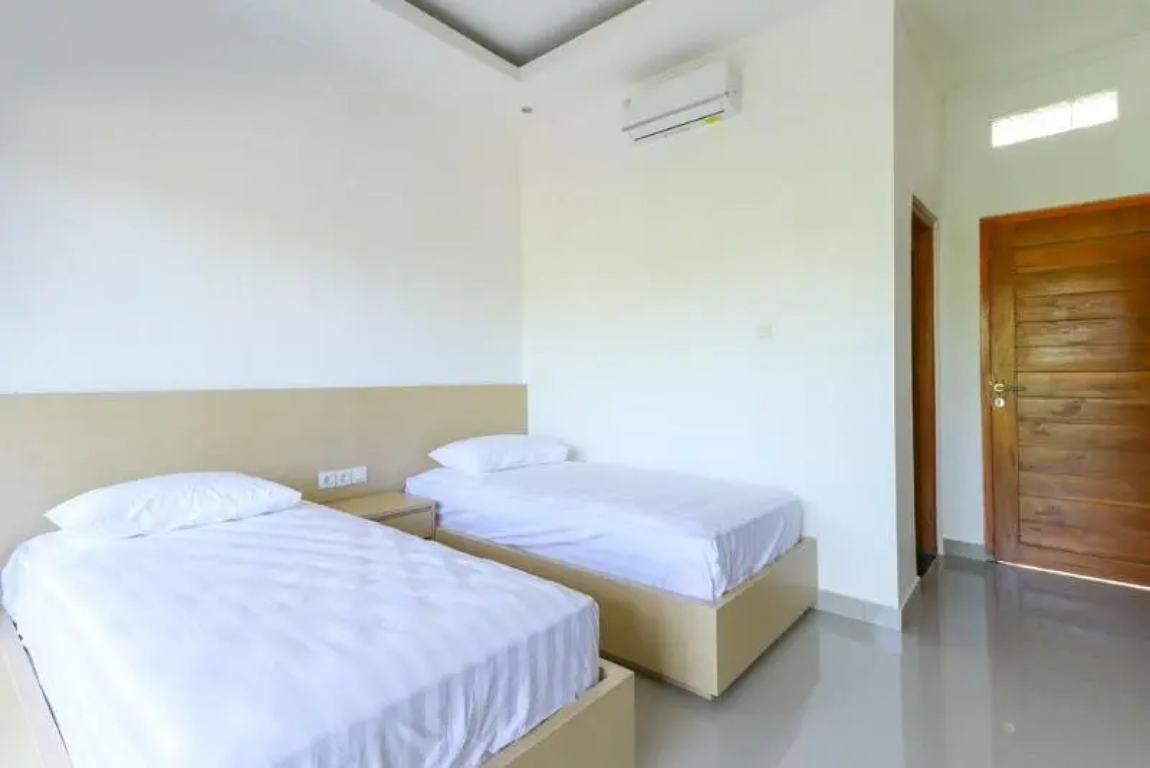 Harta Loka Hotel in Villa by ZUZU