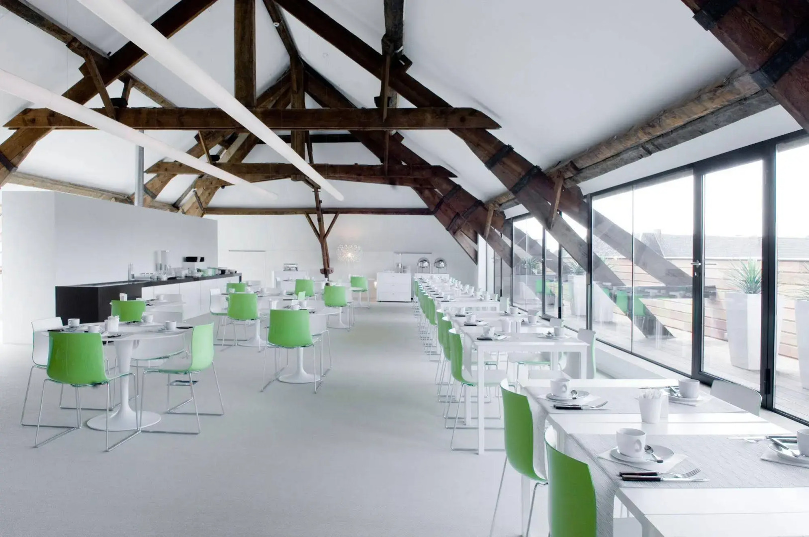 Eburon Hotel - Different Hotels