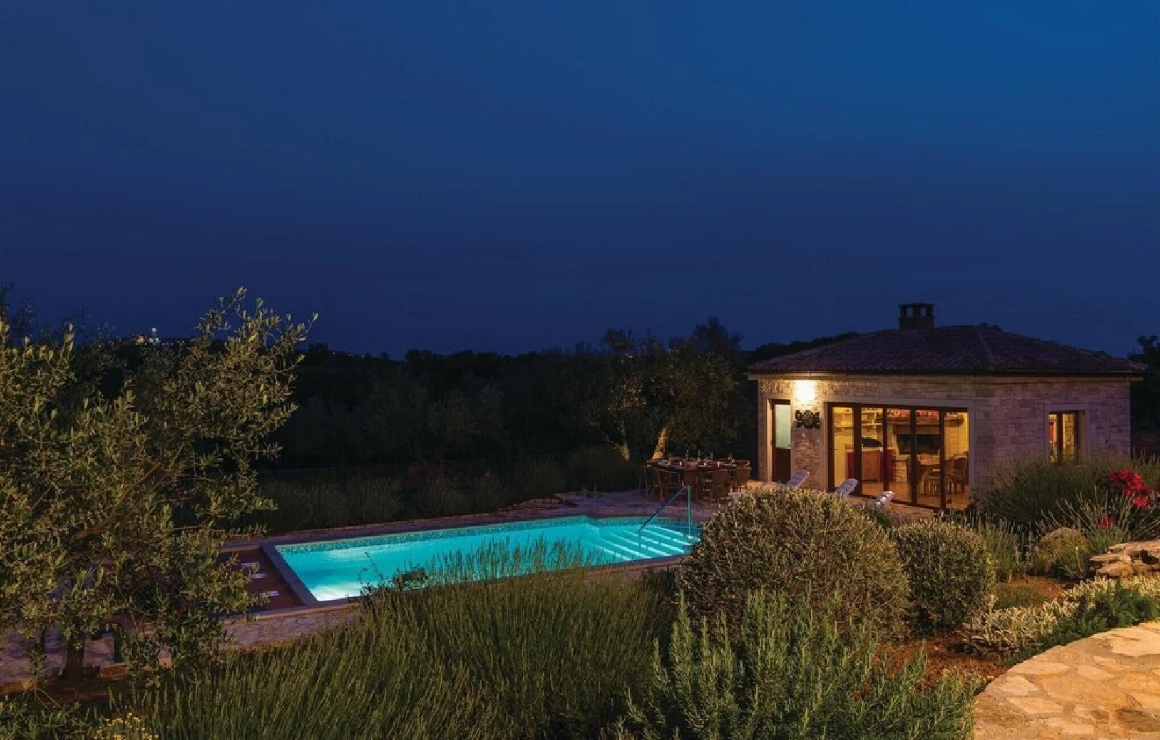 Beautiful Home in Buje With Wifi and 4 Bedrooms