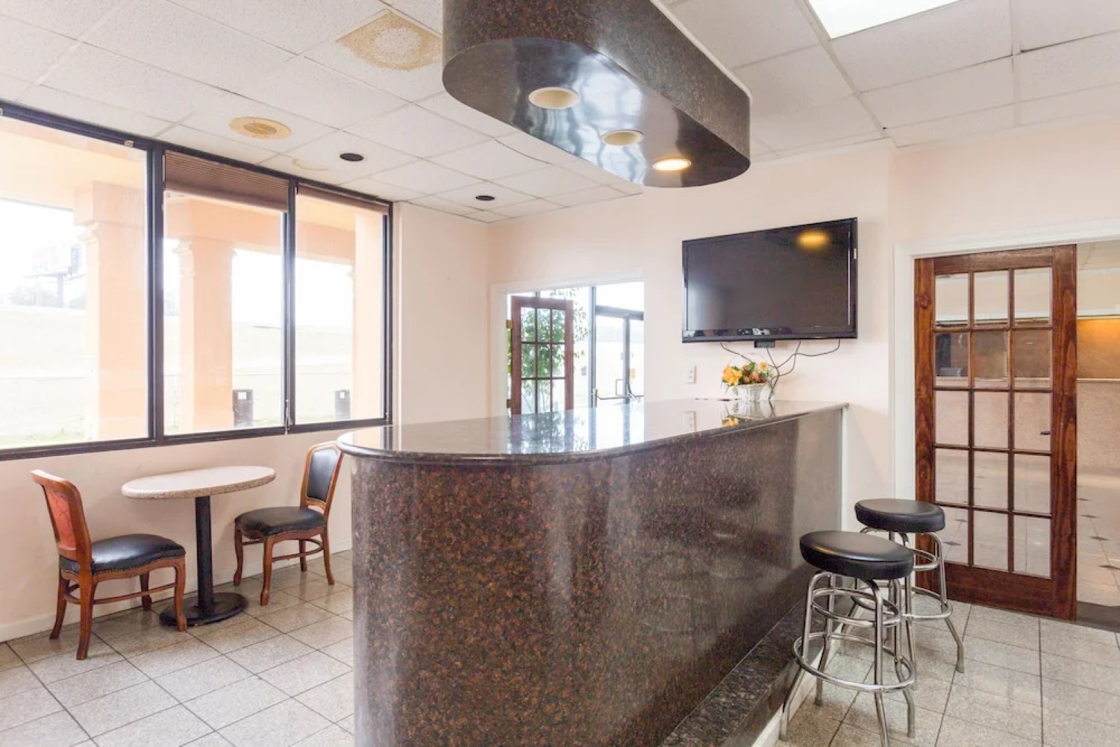 Bossier Inn and Suites