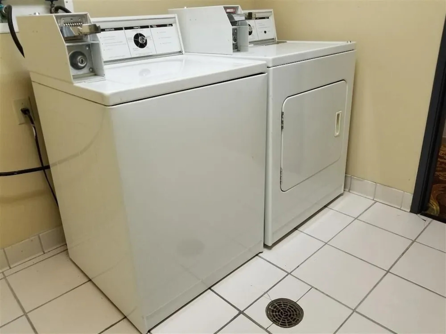 Country Inn and Suites By Carlson Galesburg