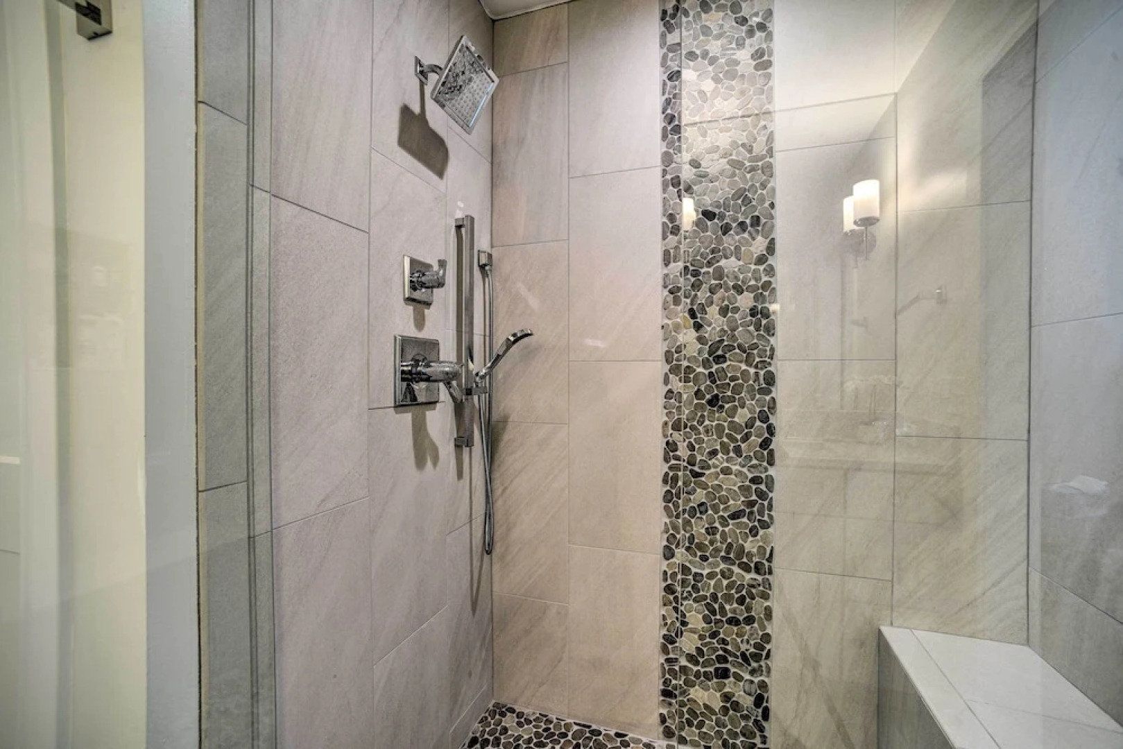 Fenton Home w/ Patio & All Sports Lake Access