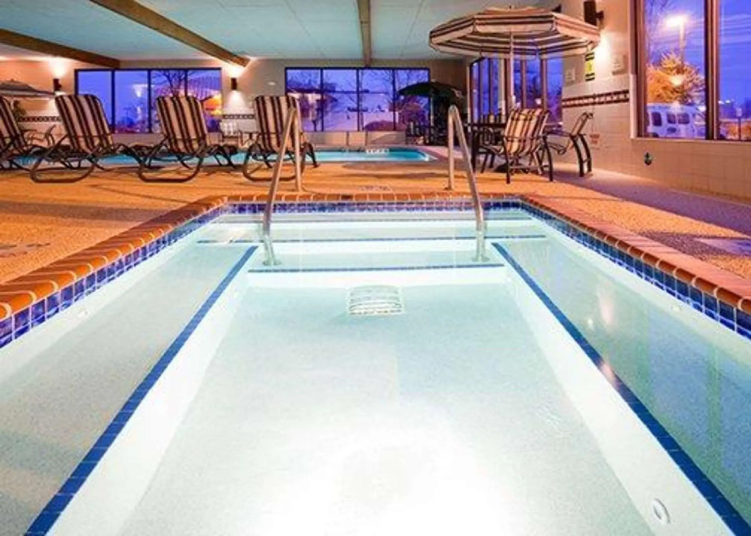 Blue Way Inn Eagan Extended Stay