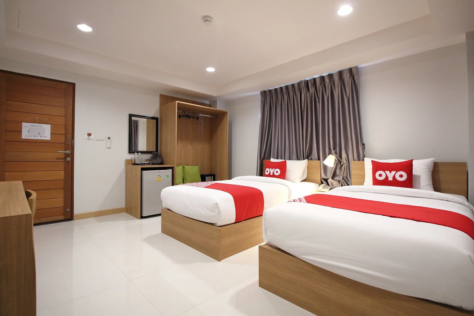 Super OYO 483 Pannee Hotel Khaosan