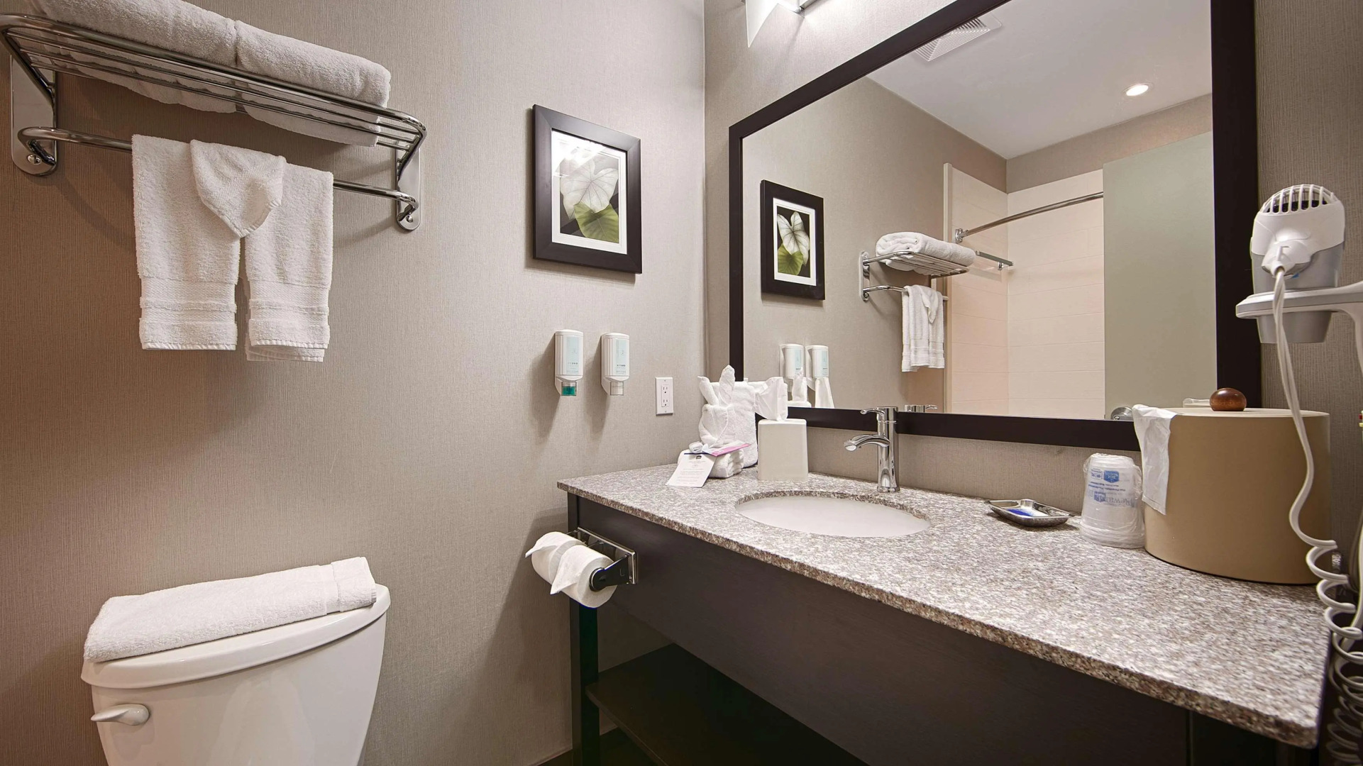 Best Western Plus Fergus Hotel