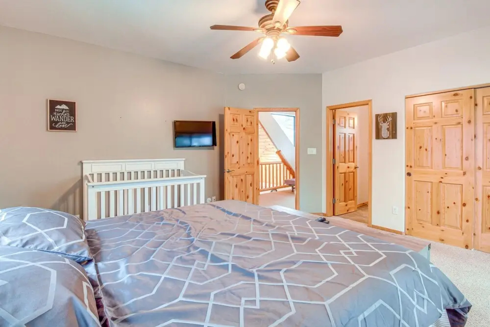 Tranquil Heber-overgaard Cabin w/ Decks & Grill!, Heber