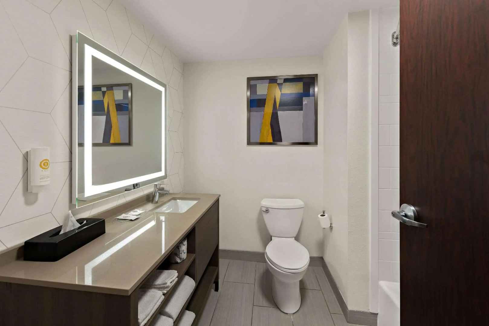 Comfort Suites Columbus East Broad