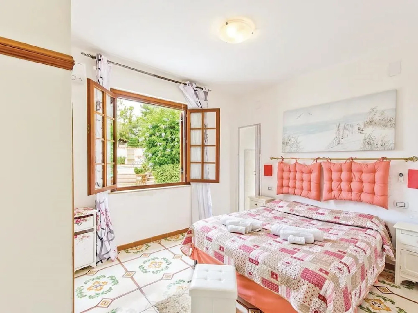 Enticing Villa in Terrasini Near the Sea