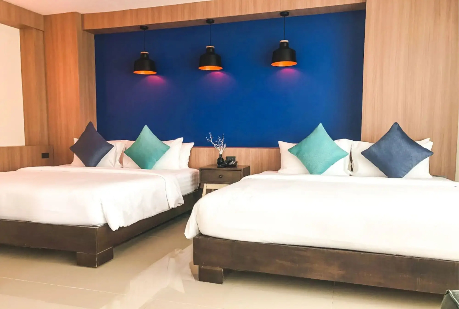 The Sixteenth Naiyang Beach Hotel