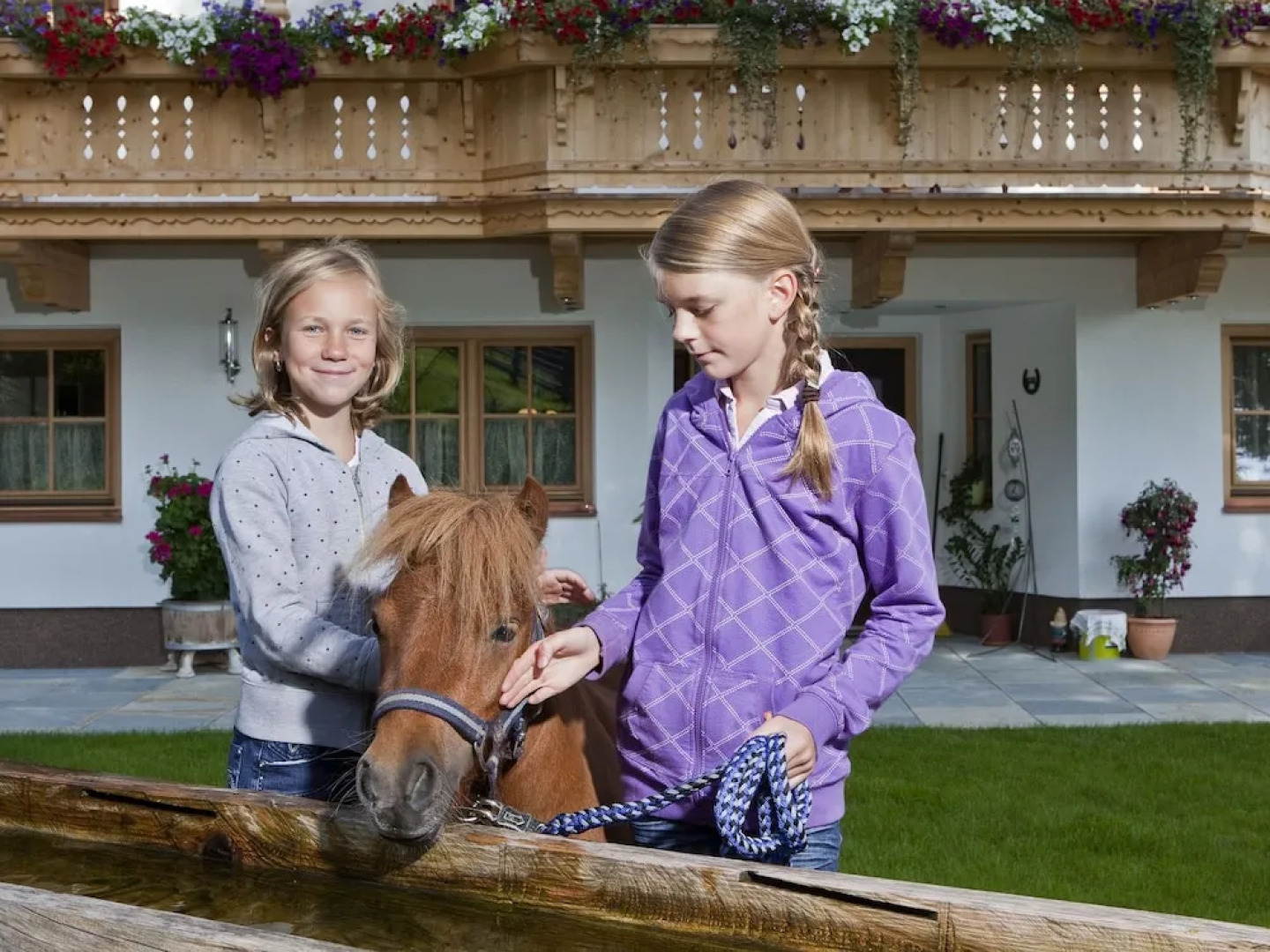 Sunlit Mansion with Garden near Ski Area in Söll
