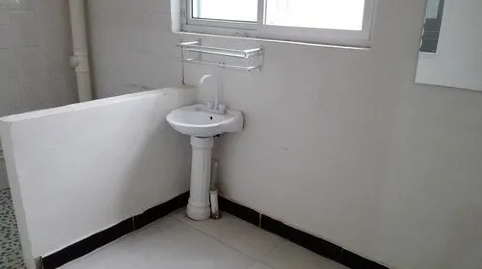 Kaifeng Yaxuange Apartment