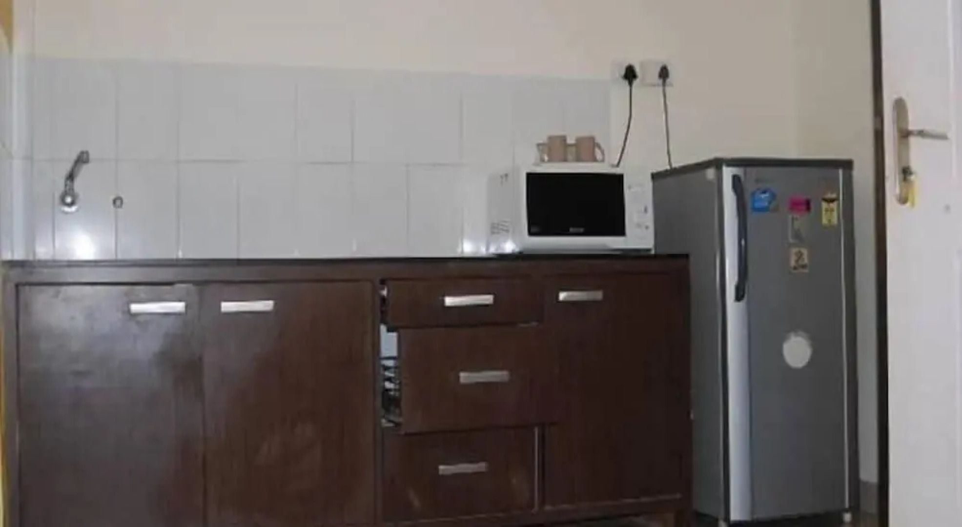 Tisha Apartment Hotel