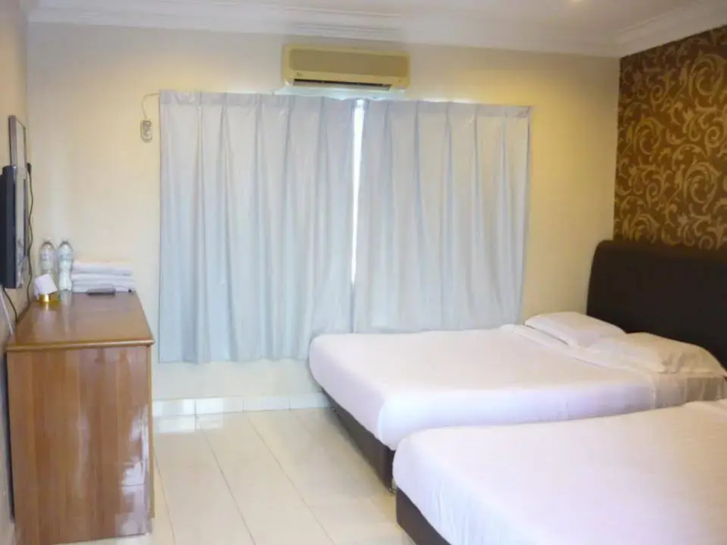 Sea Lion Hotel @ Pulau Ketam