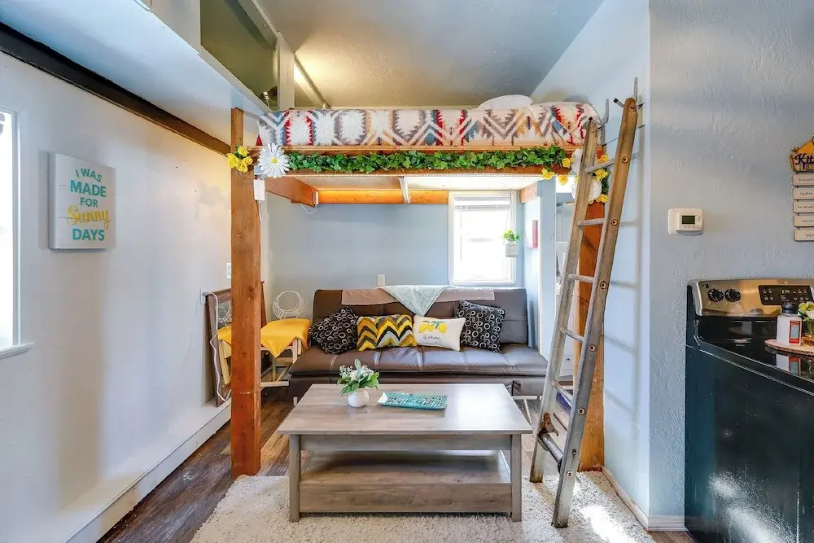 2 Mi to Dtwn & Pioneer Park: Fairbanks Studio!
