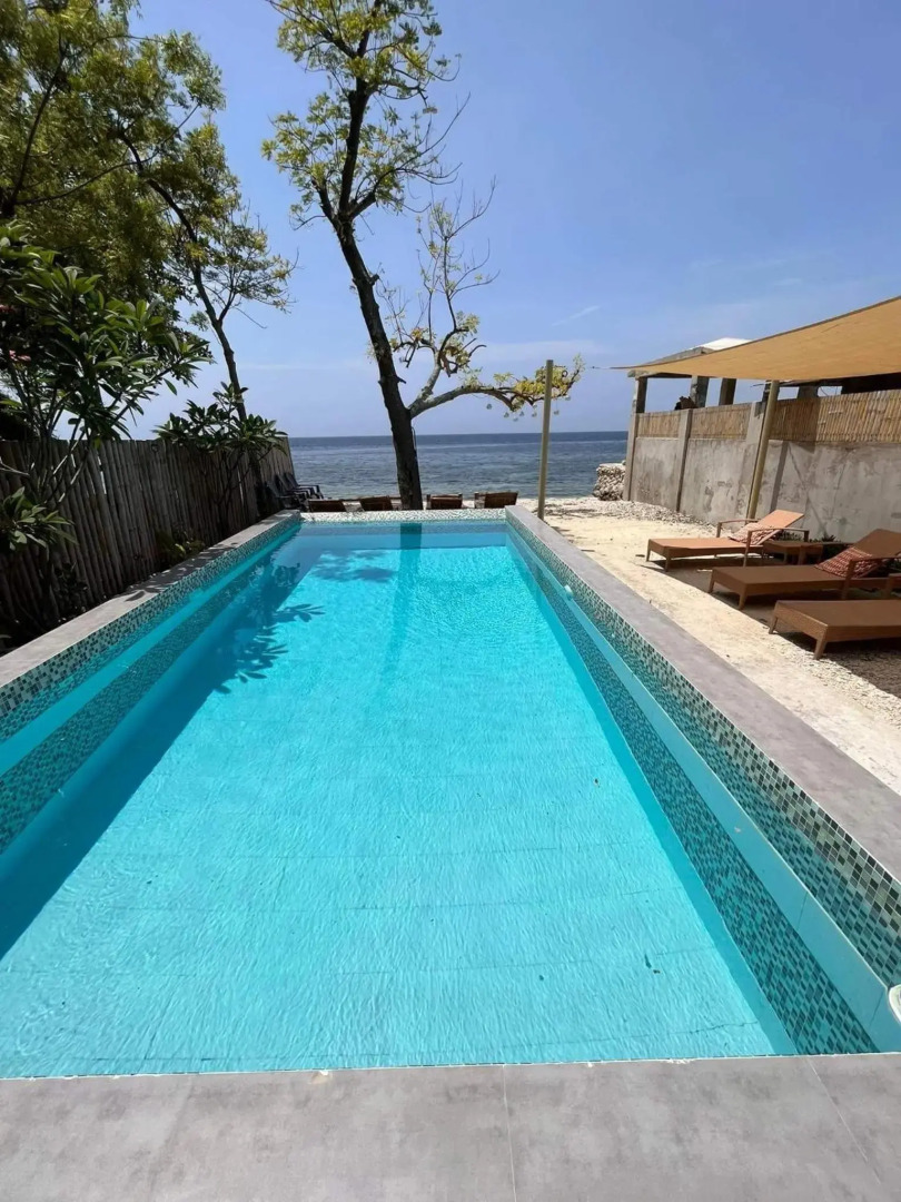 Southseas Beach Resort and Dive Center