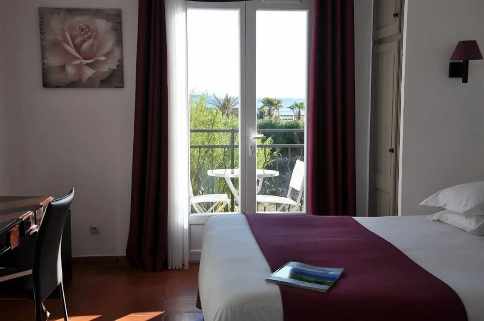 Hôtel de la Vierge Noire