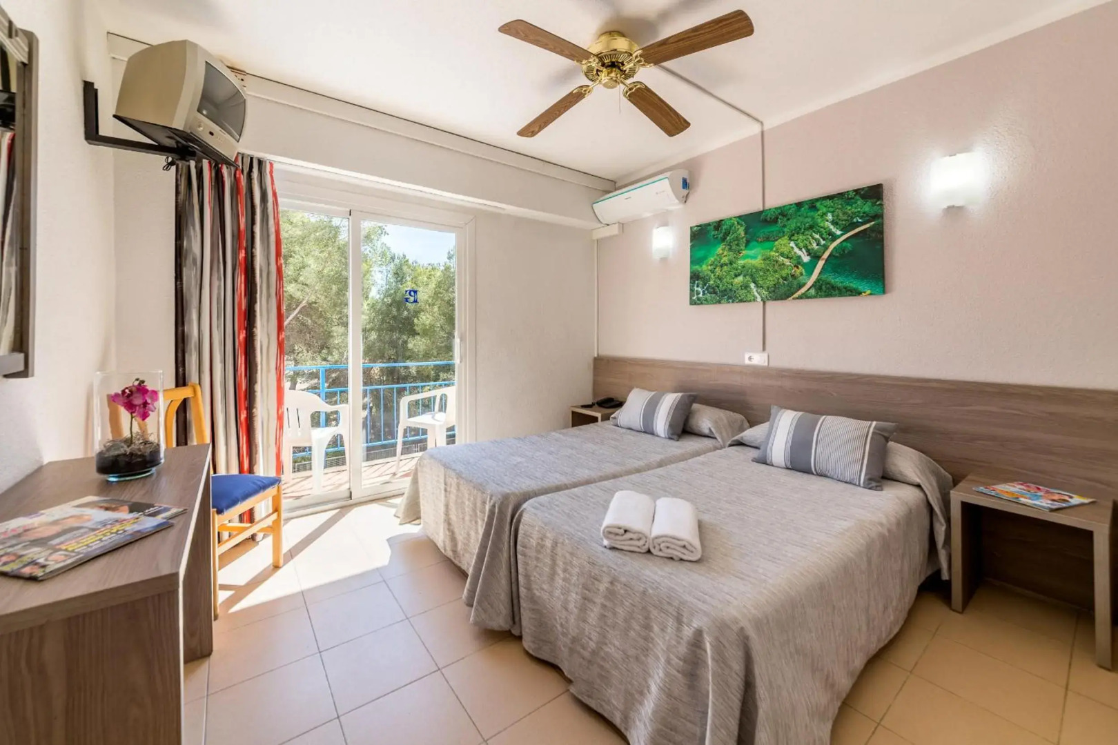 Hotel Costa Mediterraneo