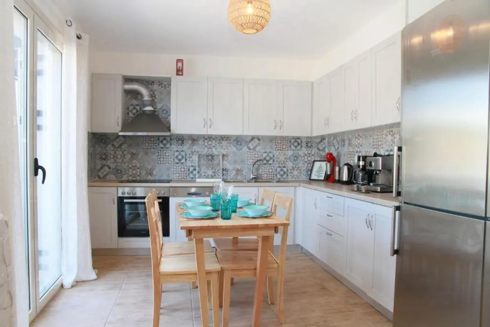 Xaradiotis House - A modern home away from home