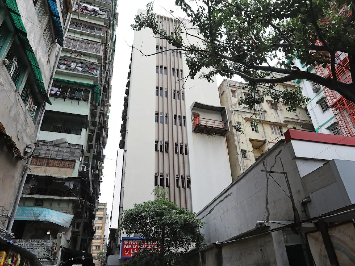 OYO 15966 Hotel Shivam