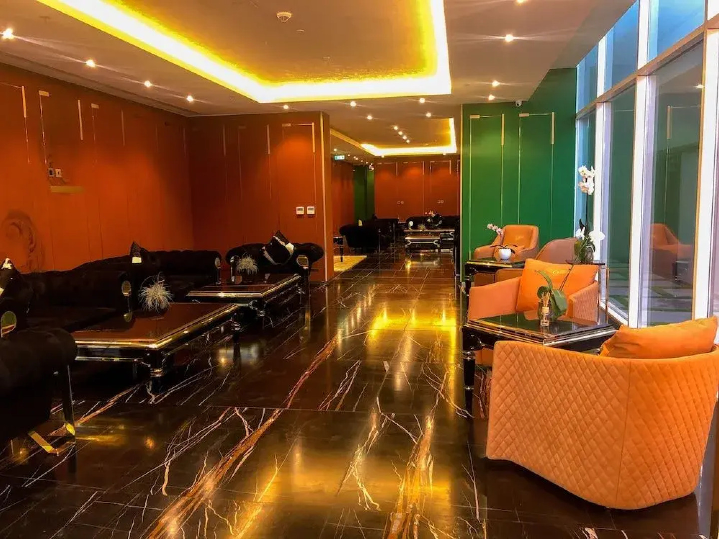 No 1 Oxford Street Hotel And Suites