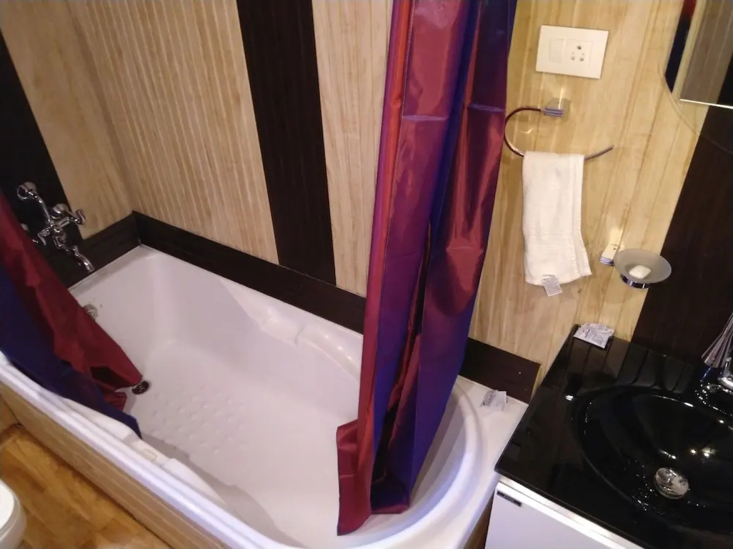 Akbar Group Of Heritage Houseboats