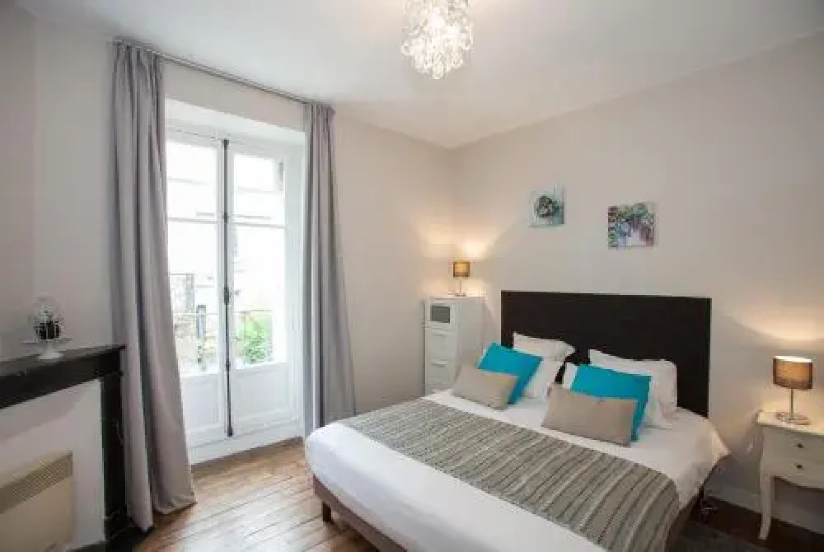 Le Médiéval - Hôtel Le Challonge