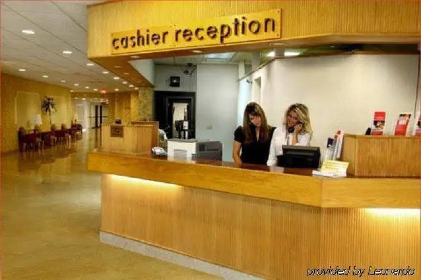 Stratford Hotel & Conference Center