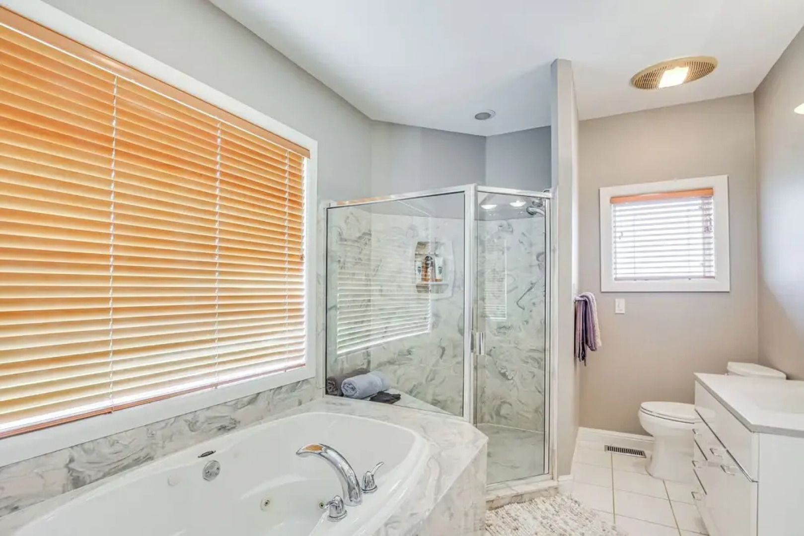 Spacious Missouri Retreat w/ Pool, Gym & Game Room