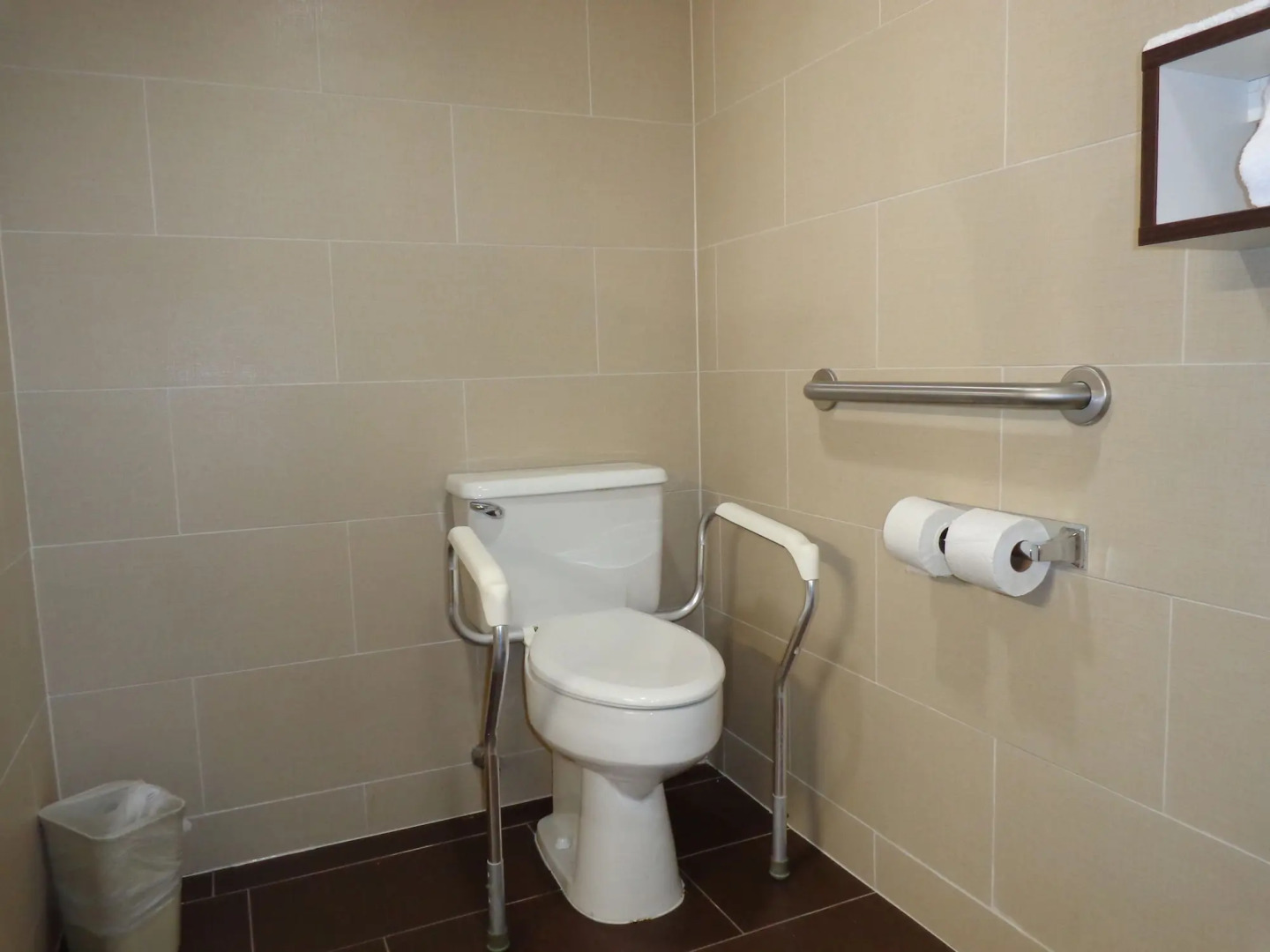 Howard Johnson Inn Suffern