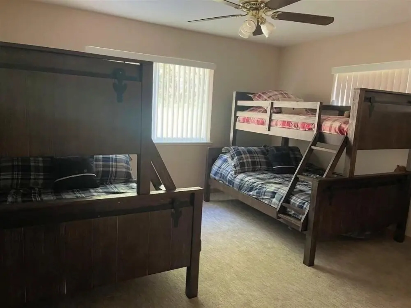 Hidden Views A 3 Bedroom Duplex by Redawning