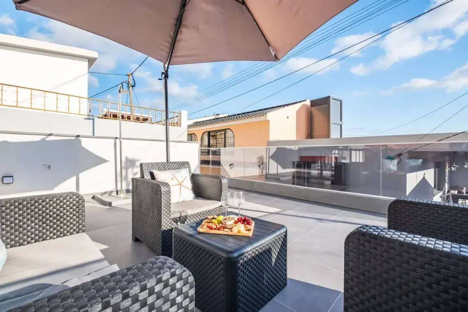 Seaside Sunset - Surf House by Madeira Sun Travel