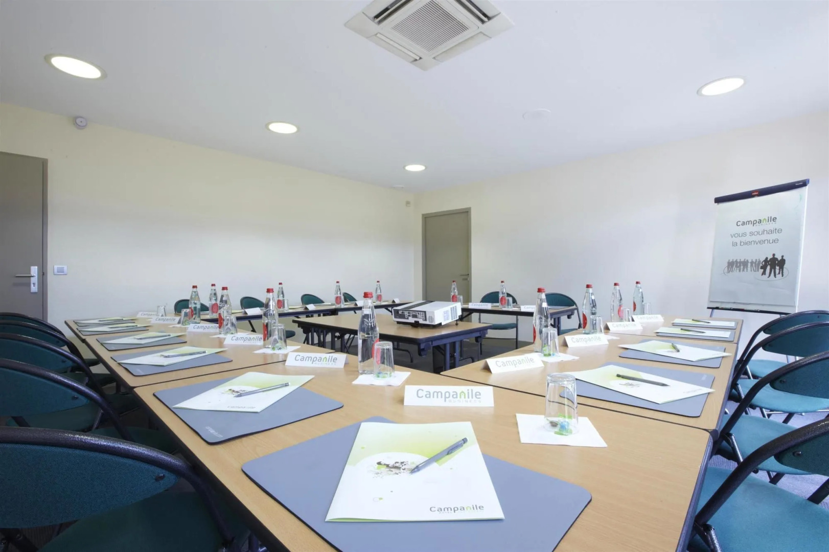 Hotel Campanile Montargis - Amilly