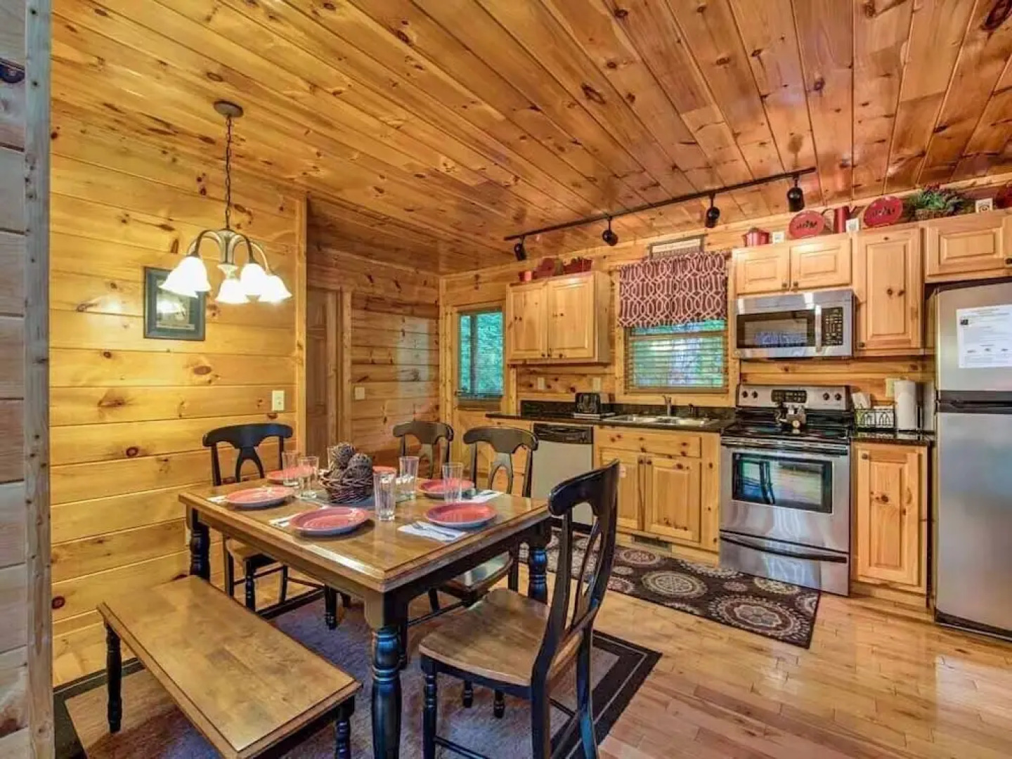 Makin Memories - Two Bedroom Cabin