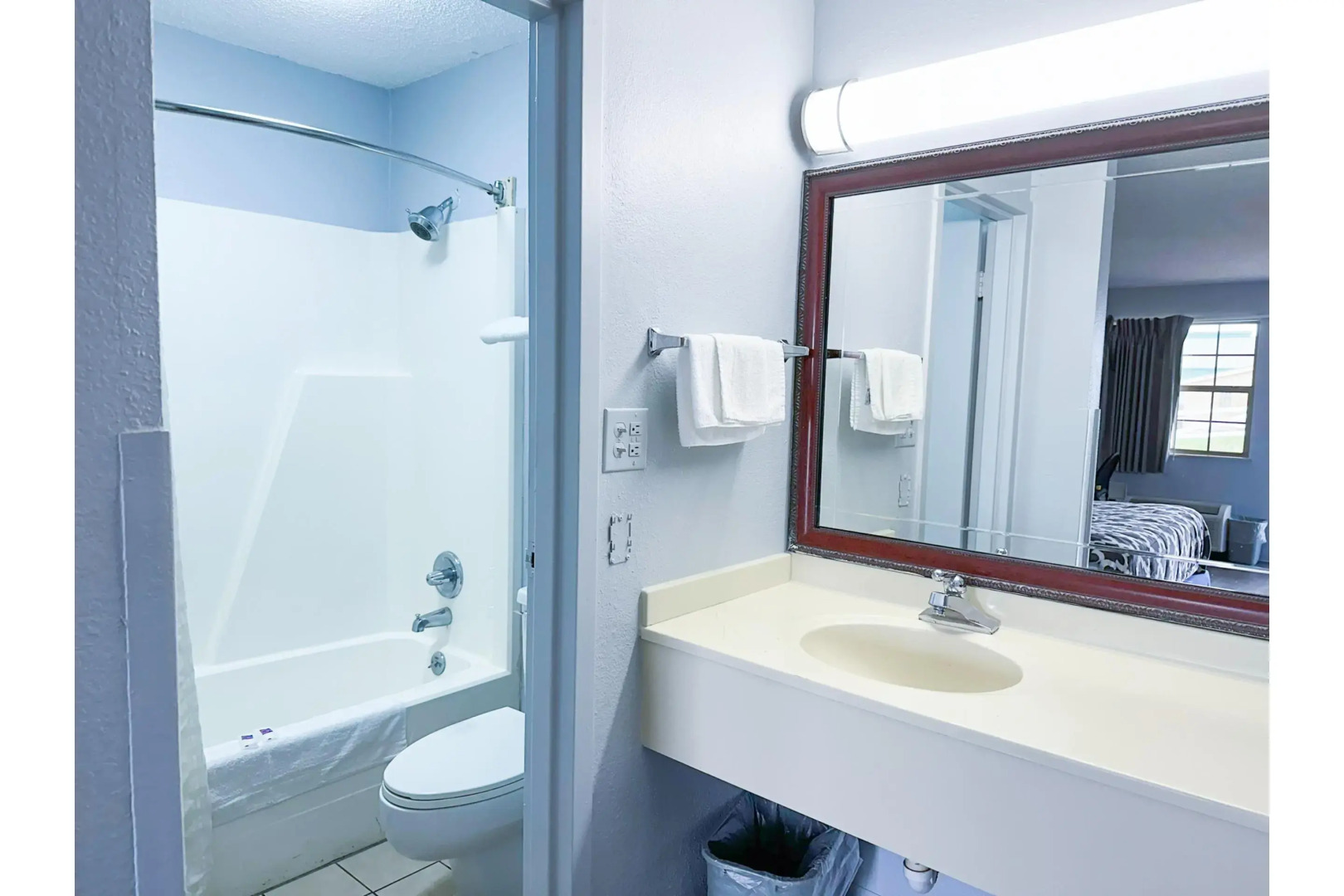 Happy Stay Inn Madisonville I-69 By OYO