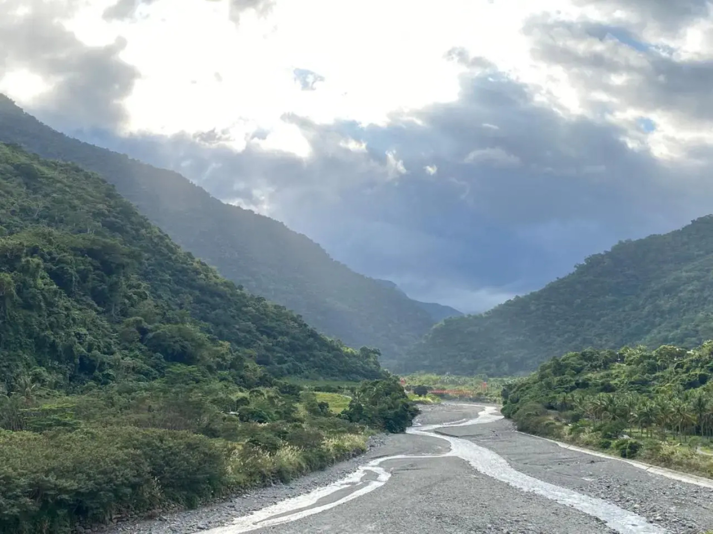 Line Weaving House B&B