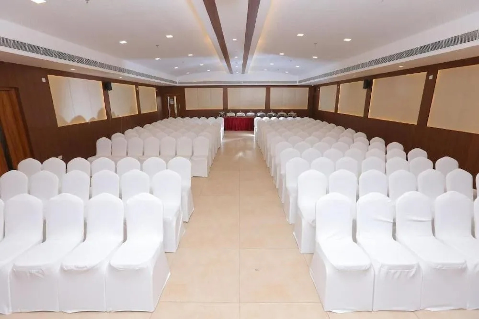 Navaratna Inn A Luxury Hotel