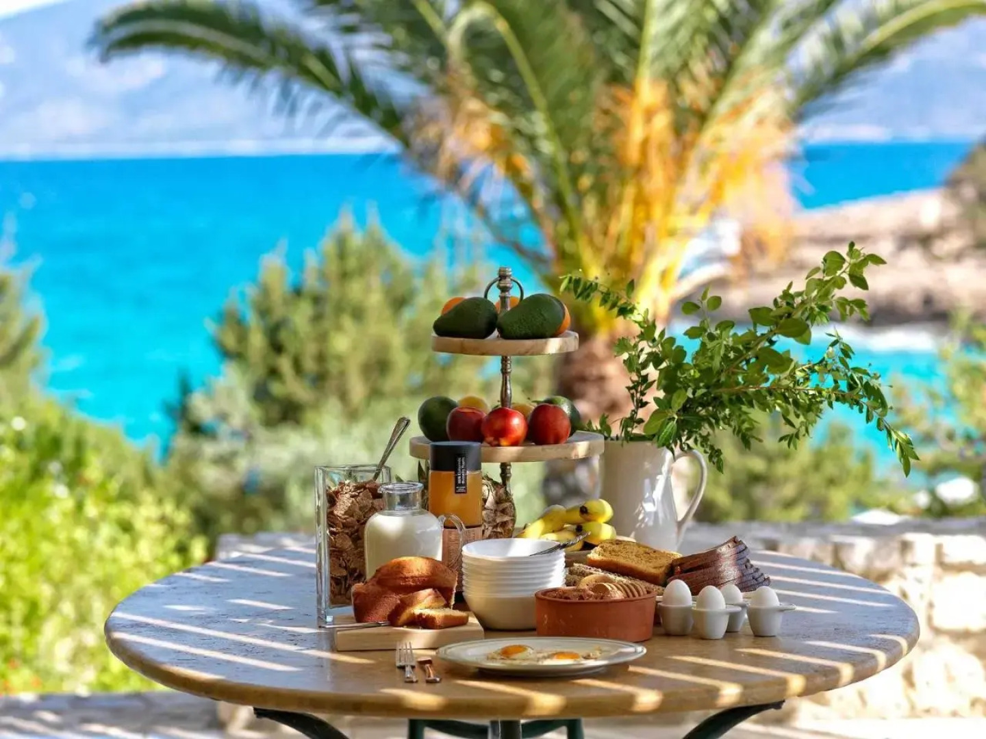 Villa Aria - Luxury Beachfront Villa with Pool and Tennis Court