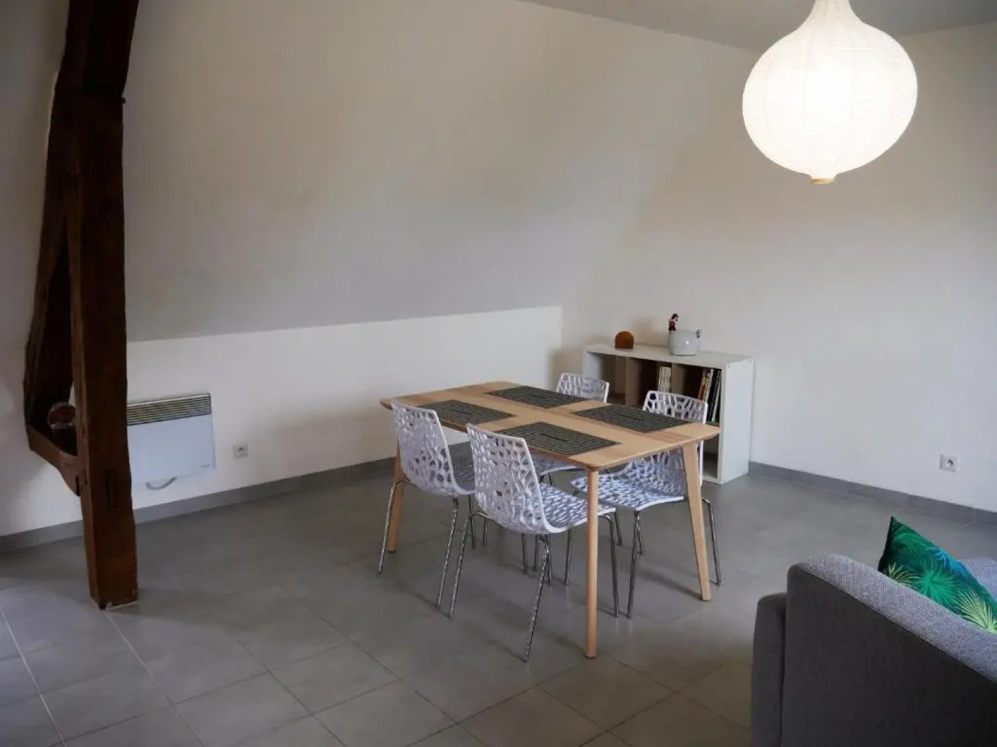 Gîte La Chapelle-Onzerain, 2 pièces, 2 personnes - FR-1-590-192