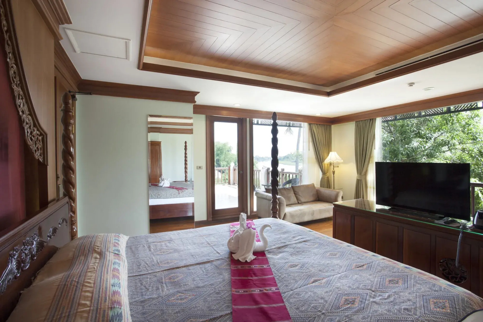 RK Riverside Resort And Spa