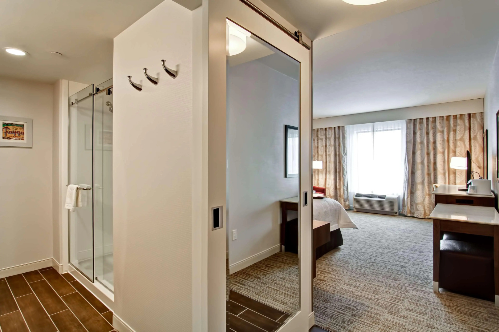 Hampton Inn & Suites Detroit/Troy