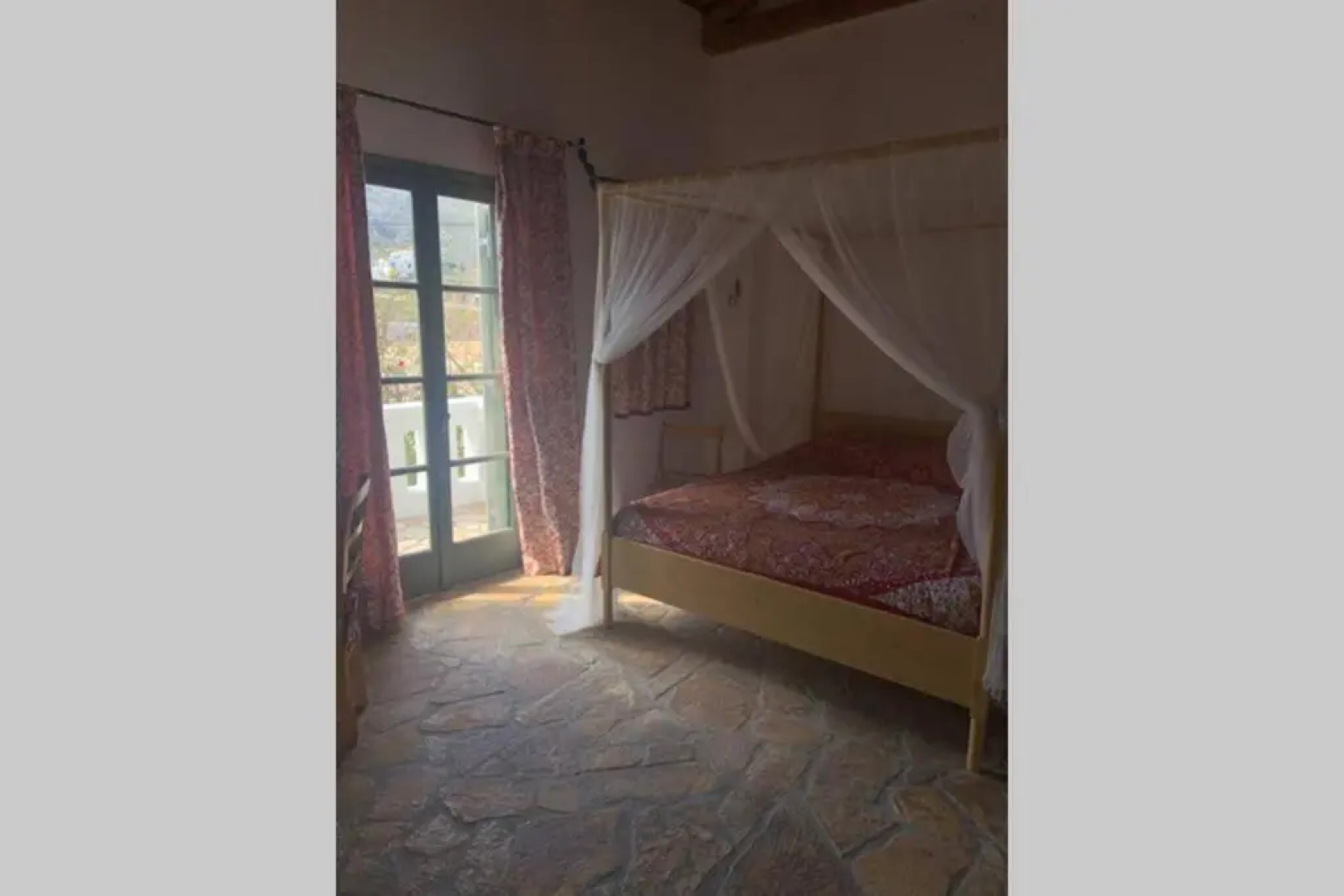 Diakofti Fishermen beachfront house