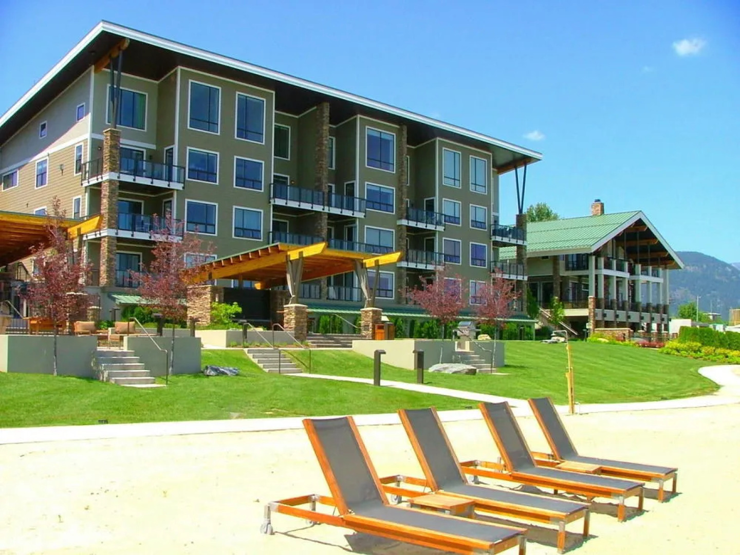 Seasons at Sandpoint